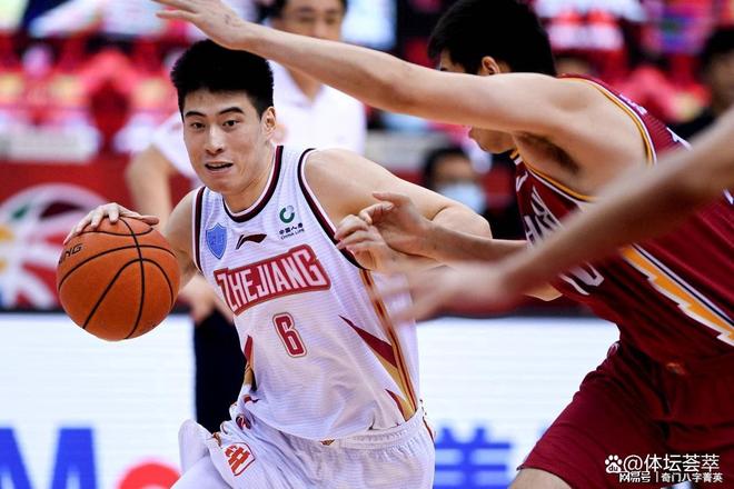 九游网站入口官网-包含里程碑夜!浙江稠州临场应变,意甲加时末段刷纪录,更衣室稳定,赛程密集仍需轮换的词条