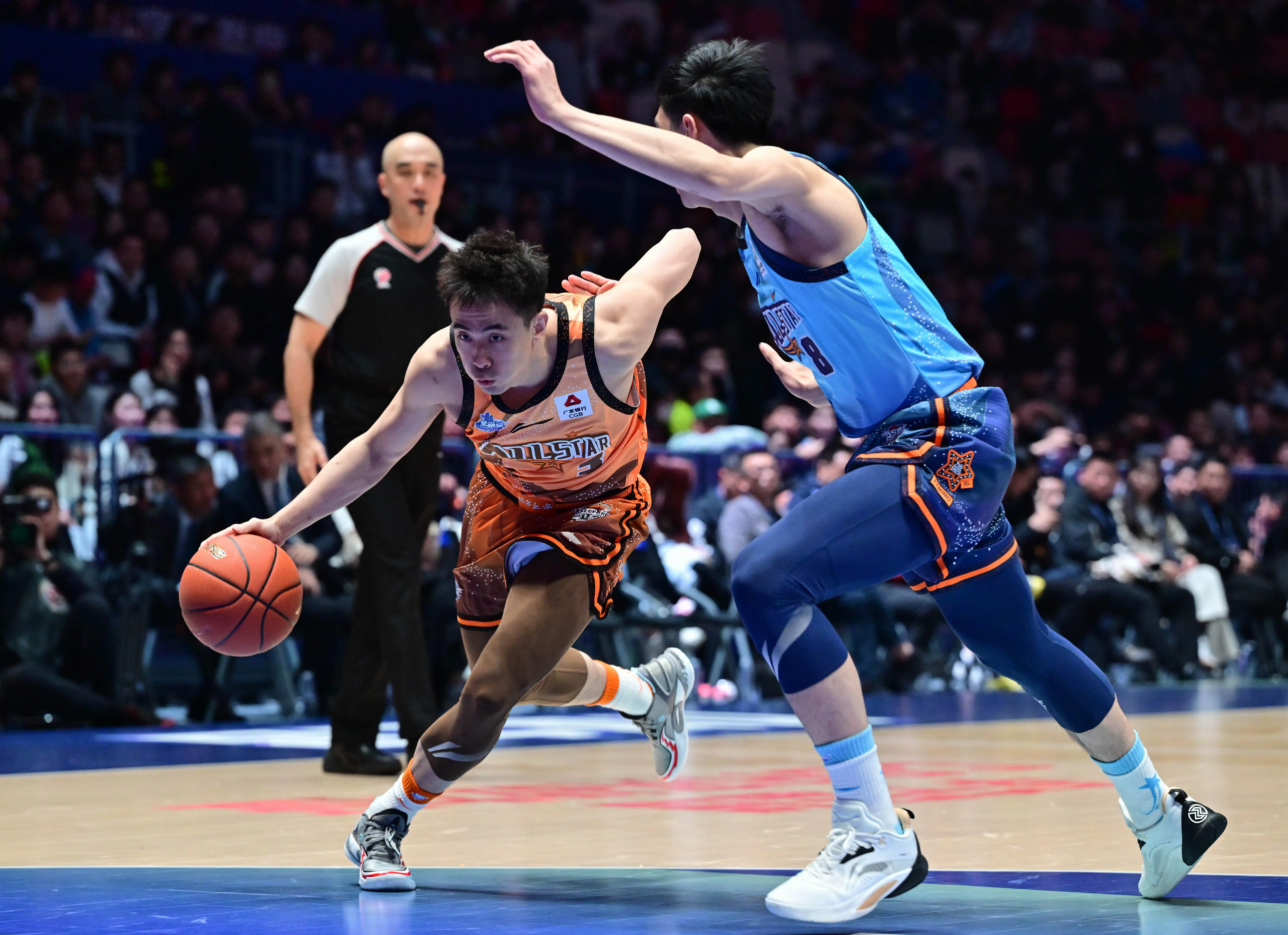 关于NBA常规赛清晨走向成谜；新奥尔良鹈鹕止住颓势；更衣室稳定；赛季目标并未改变的信息